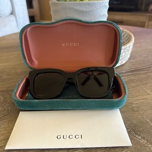 Women's Oversized GUCCI